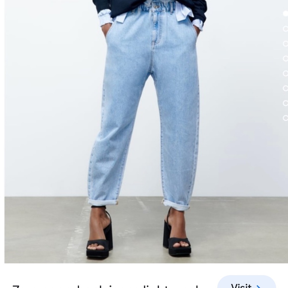 Zara High Wasted Jeans wide leg Sz 4